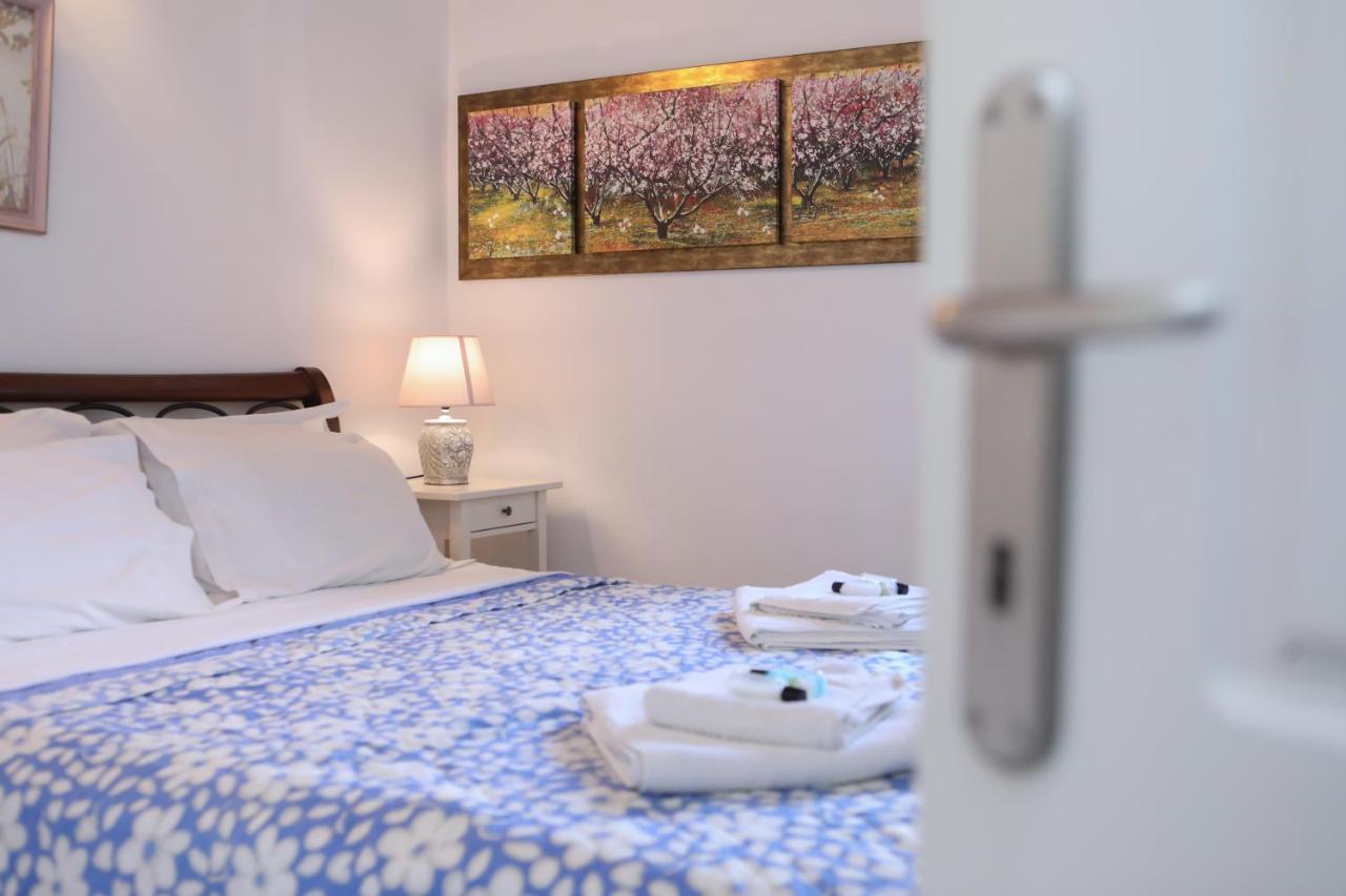 Suzanne'S Apartment Glyfada Menigos Resort エクステリア 写真