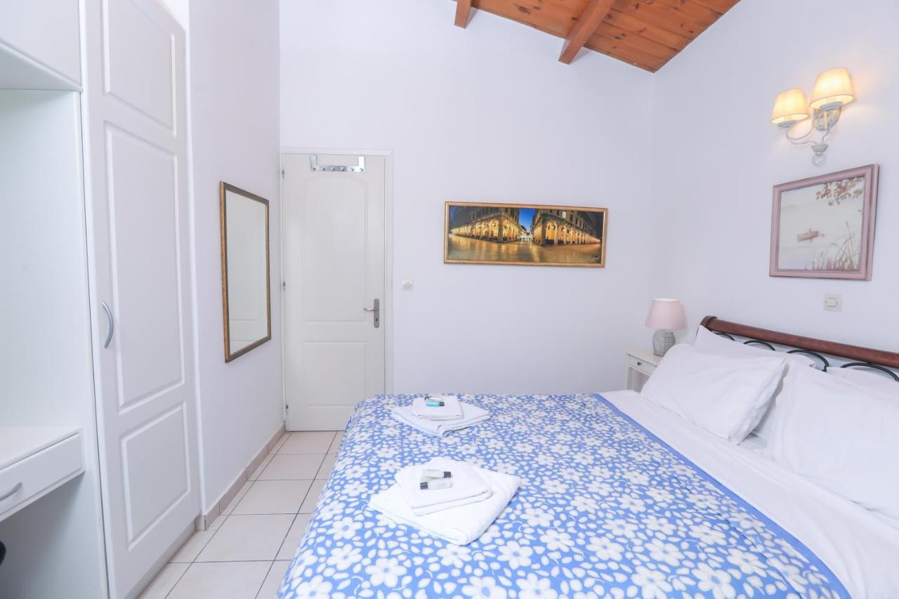Suzanne'S Apartment Glyfada Menigos Resort エクステリア 写真