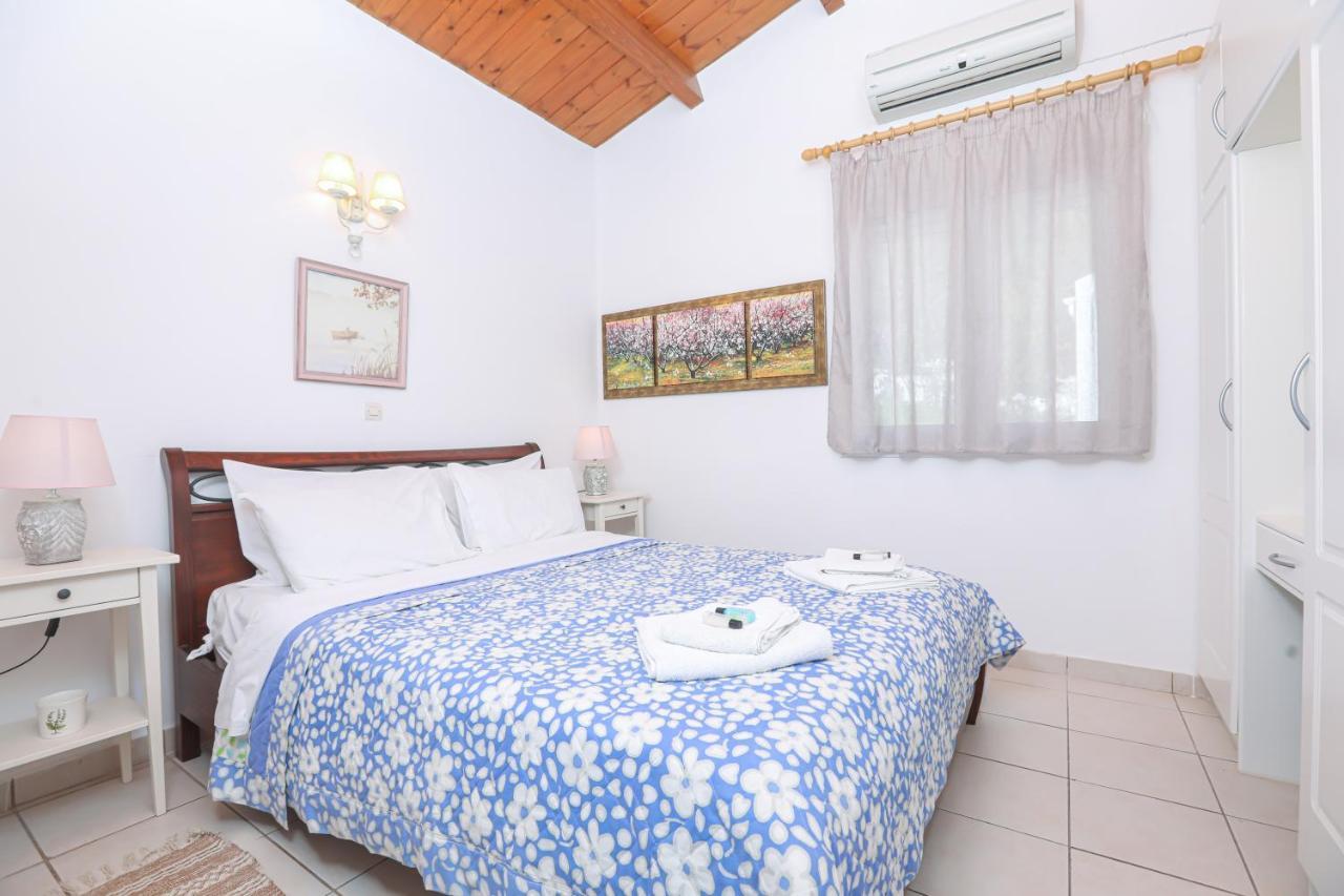 Suzanne'S Apartment Glyfada Menigos Resort エクステリア 写真